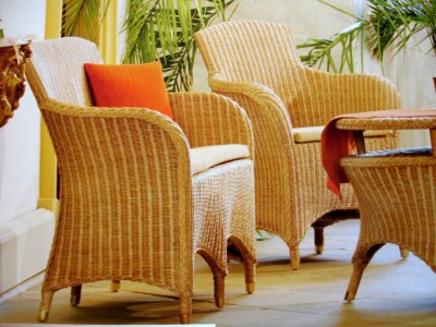 Artikel Rattan Stuhl mit Armlehne - Lorena - Wohnen Mediterran mit Rattanmöbel und Flechtmöbel in Glonn bei München - Bayern