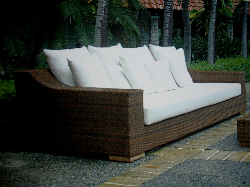 Artikel Gartensofa aus Polyrattan (4-Sitzer) - Mira Outdoor - Wohnen Mediterran mit Rattanmöbel und Flechtmöbel in Glonn bei München - Bayern